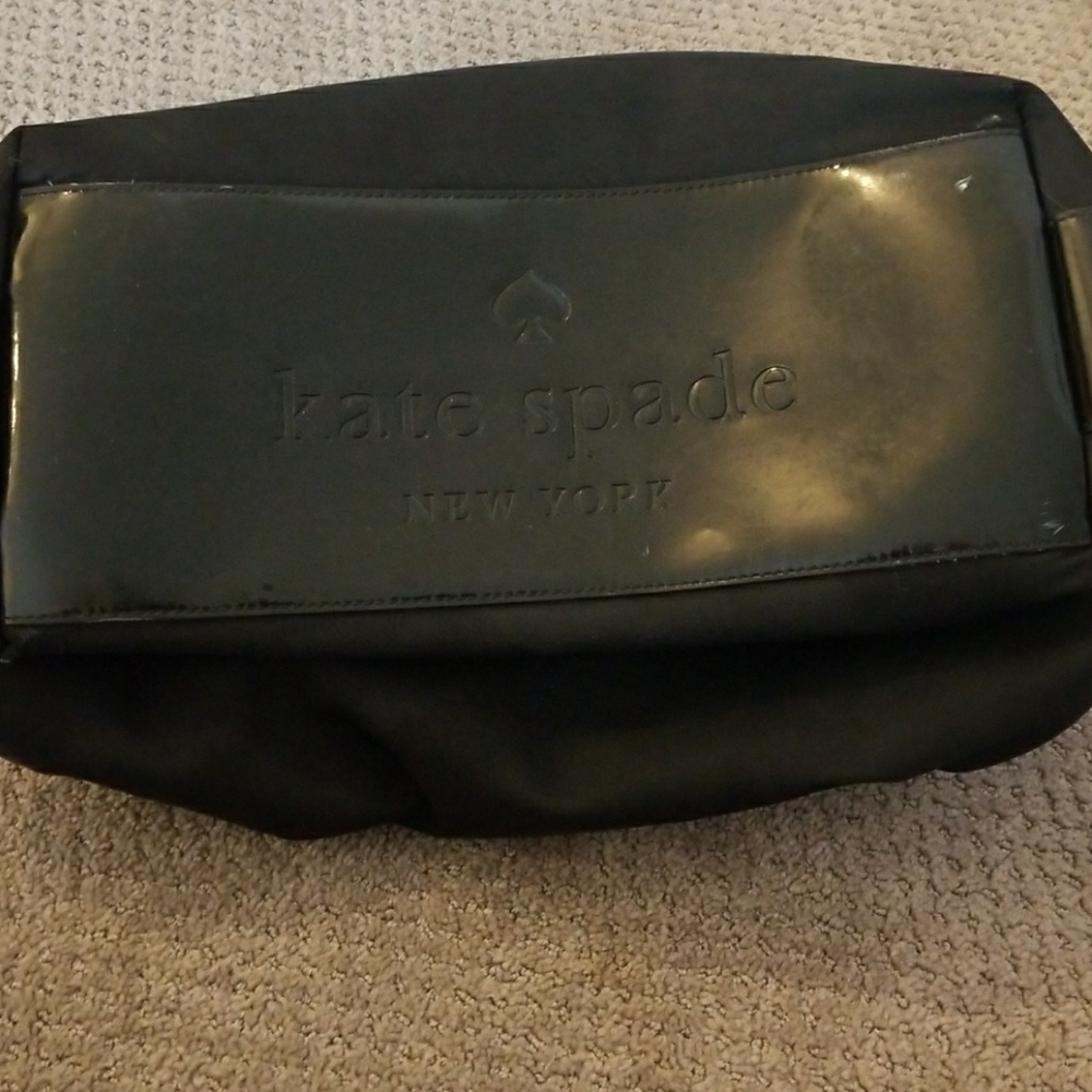 Kate spade black nylon canvas with patent sides - Picture 4 of 7
